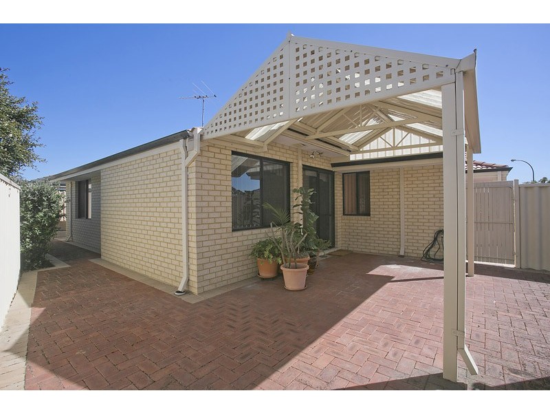 13/10 Siderno Rise, Hocking WA 6065