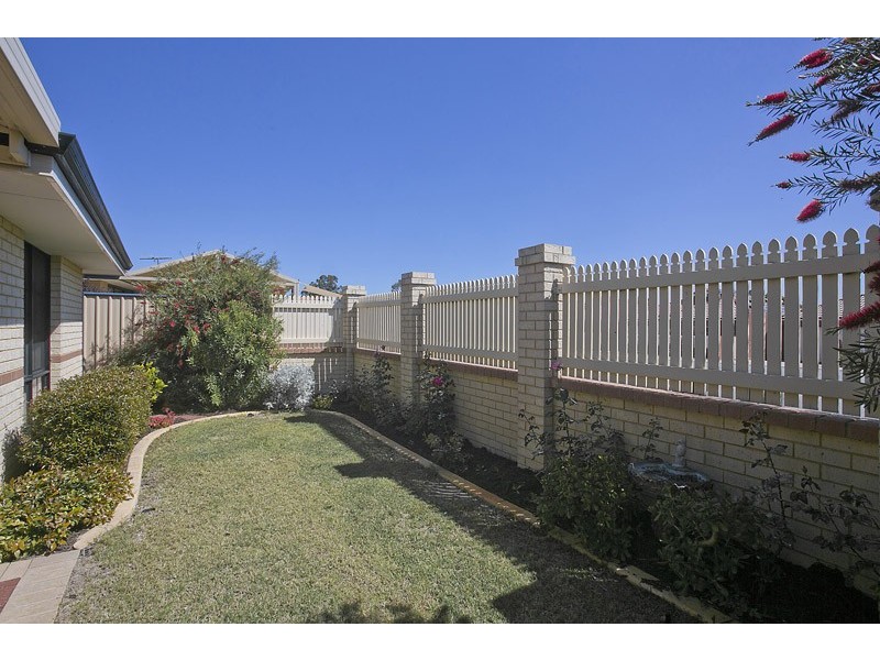 13/10 Siderno Rise, Hocking WA 6065