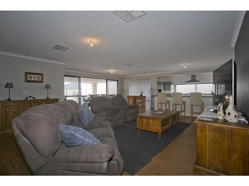 114 Stockholm Road, Wanneroo WA 6065