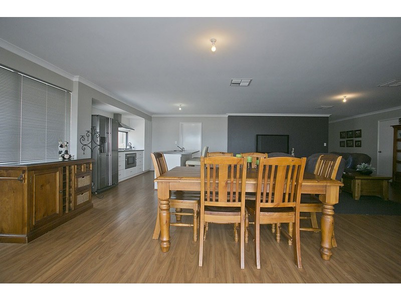 114 Stockholm Road, Wanneroo WA 6065