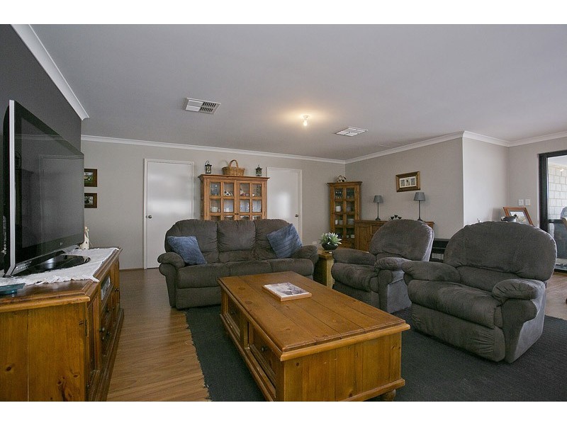 114 Stockholm Road, Wanneroo WA 6065