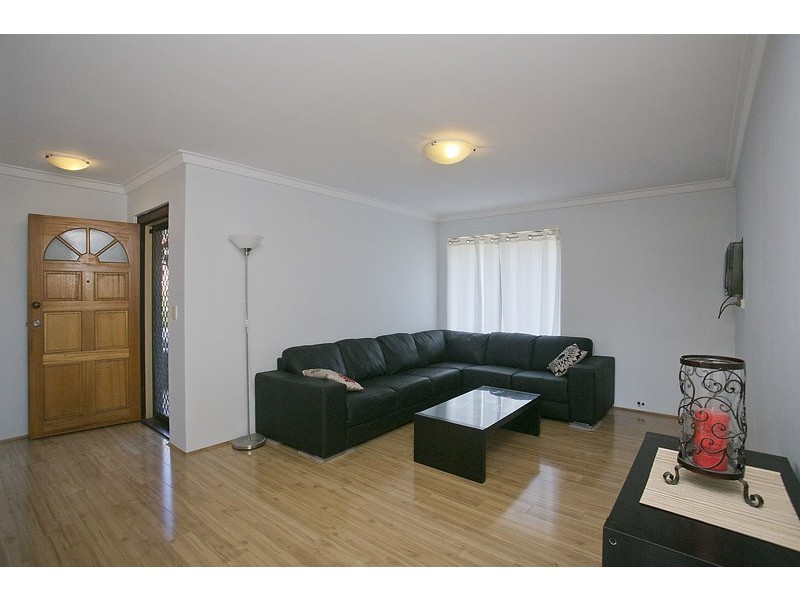 11 Karimba Street, Wanneroo WA 6065