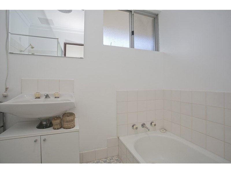 11 Karimba Street, Wanneroo WA 6065