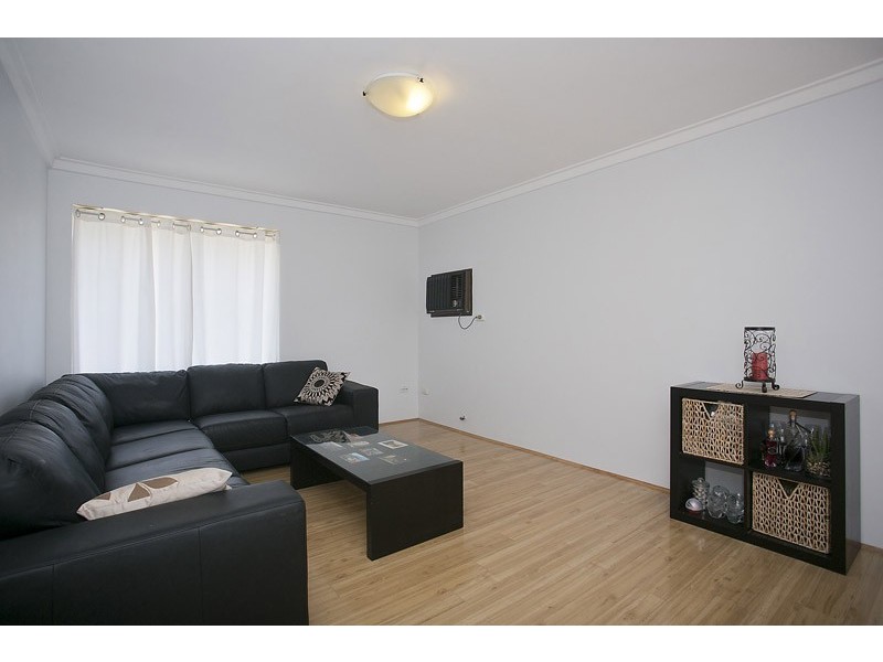 11 Karimba Street, Wanneroo WA 6065