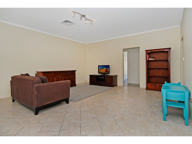 6 San Teodoro Avenue, Sinagra WA 6065