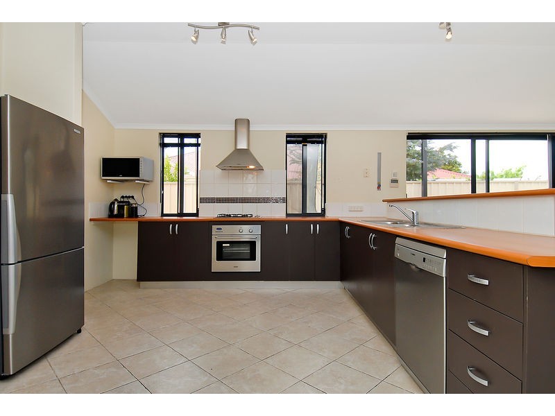 6 San Teodoro Avenue, Sinagra WA 6065