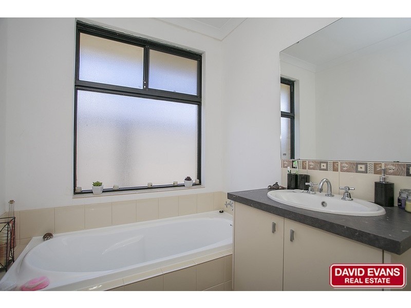 18 Cantata Avenue, Bullsbrook WA 6084