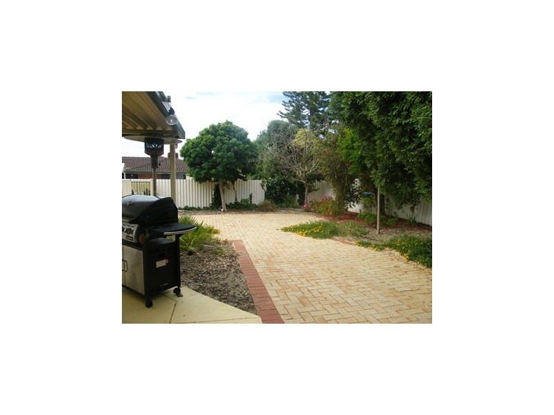 5 Savoir Court, Craigie WA 6025