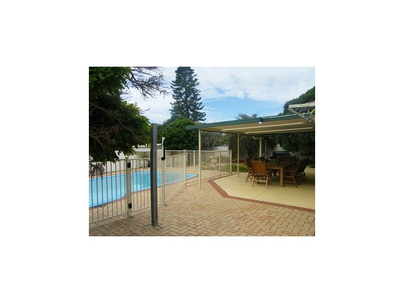 5 Savoir Court, Craigie WA 6025