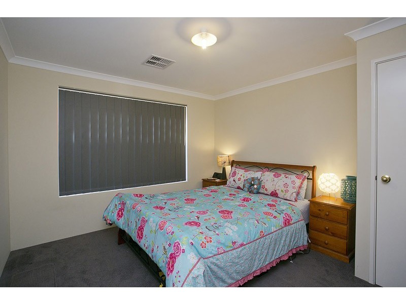 10 Rometta Way, Sinagra WA 6065