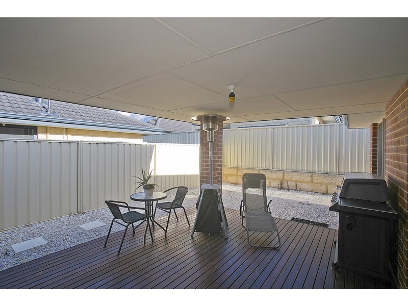 10 Rometta Way, Sinagra WA 6065