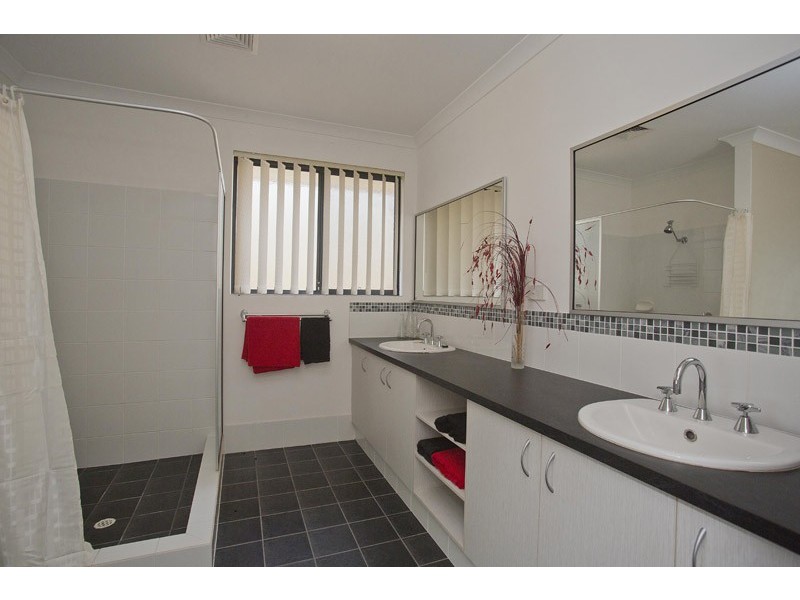 40 Vincent Road, Sinagra WA 6065