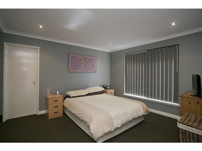 9 Girramay Road, Banksia Grove WA 6031