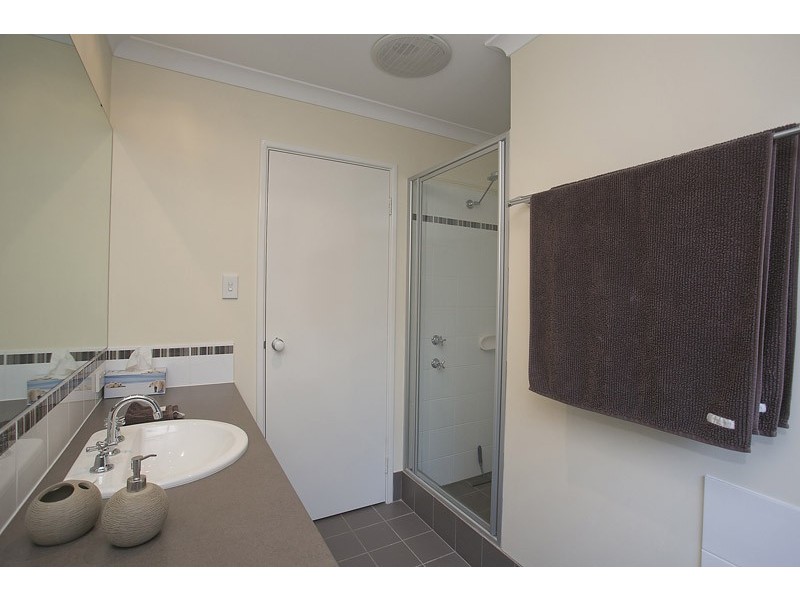 9 Girramay Road, Banksia Grove WA 6031