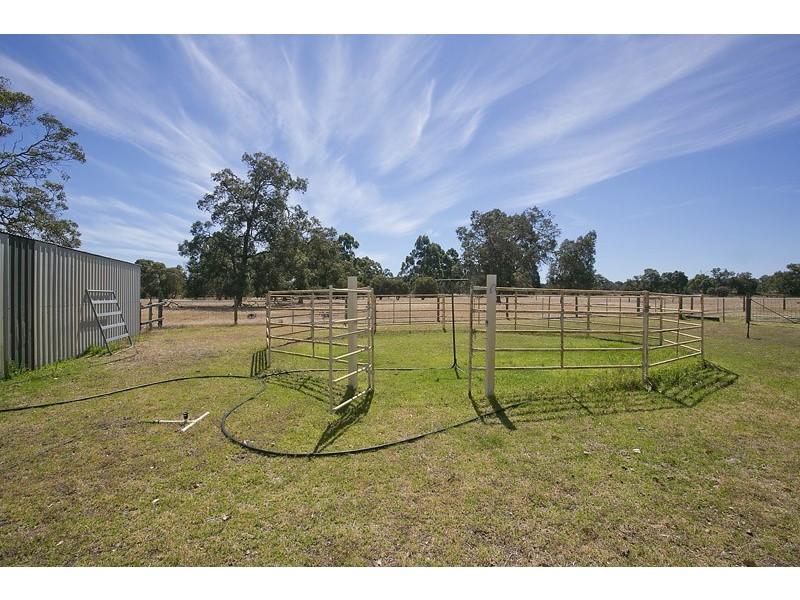 75 Bingham Road, Bullsbrook WA 6084