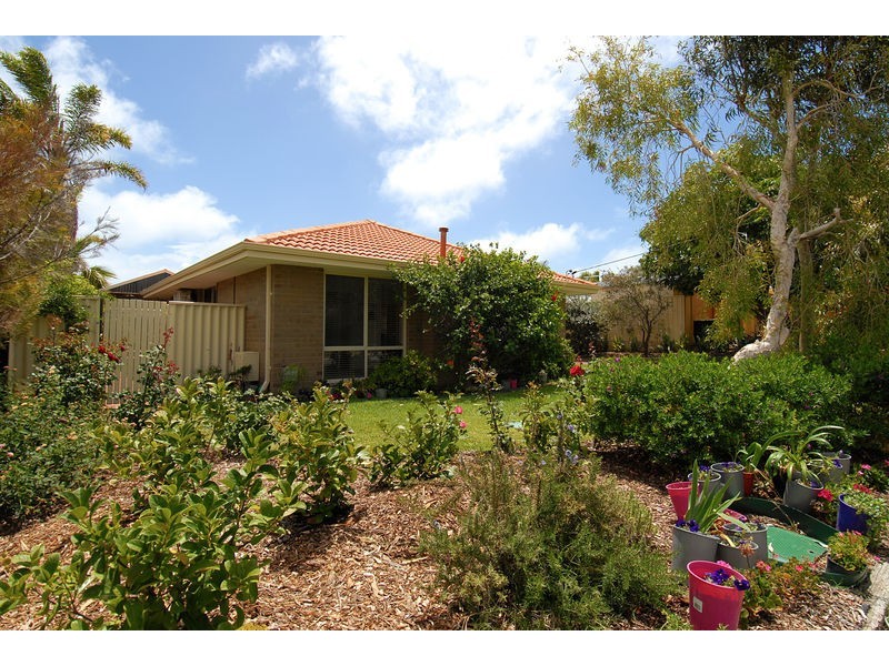 7 Meharry Road, Hillarys WA 6025