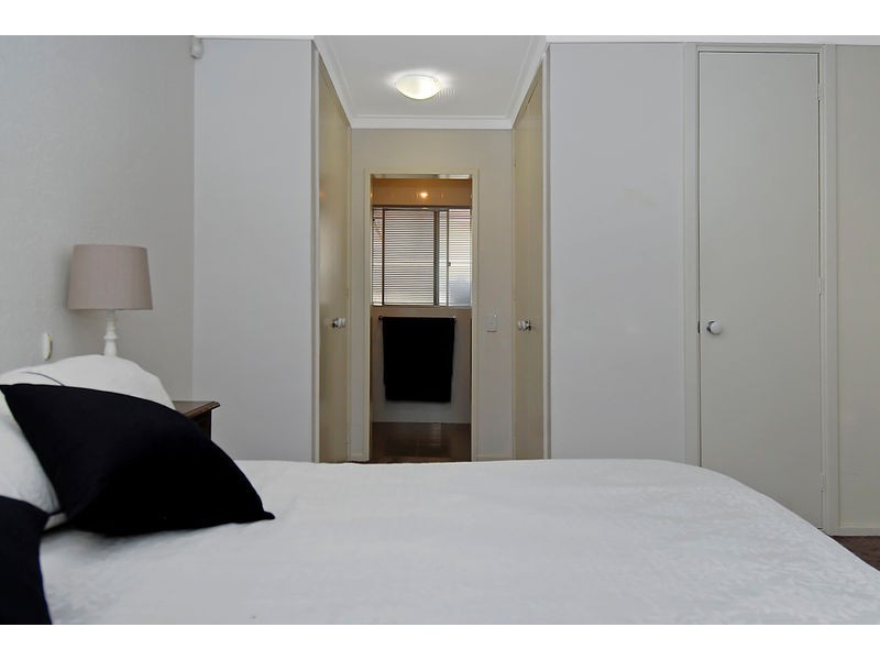 7 Meharry Road, Hillarys WA 6025