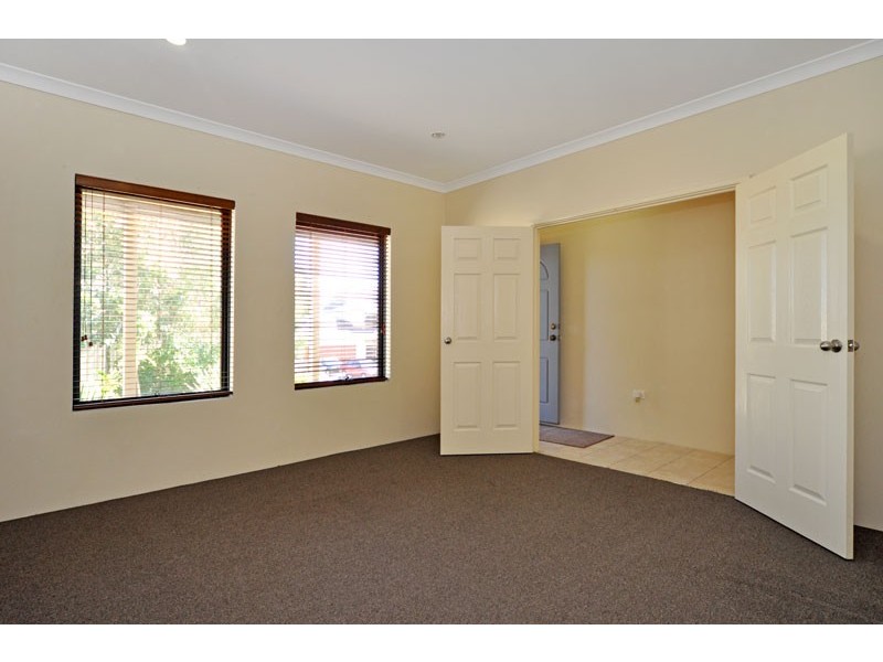 32 Castroreale Boulevard, Sinagra WA 6065