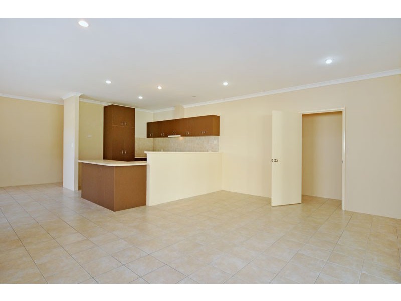 32 Castroreale Boulevard, Sinagra WA 6065