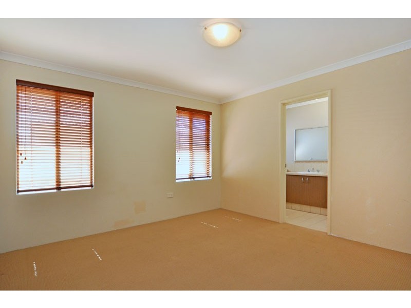 32 Castroreale Boulevard, Sinagra WA 6065