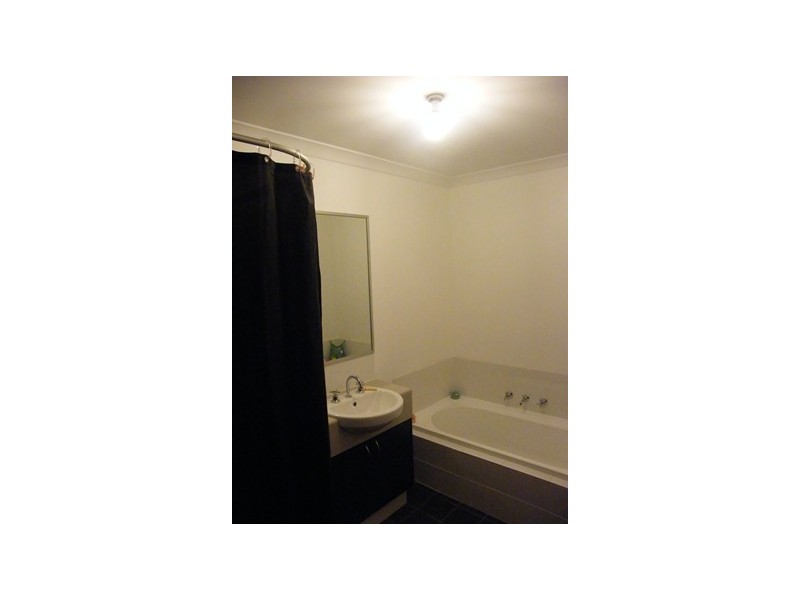 7 Cochrane Loop, Aveley WA 6069