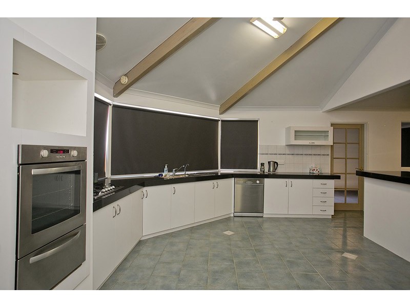 3 Gutha Retreat, Hocking WA 6065