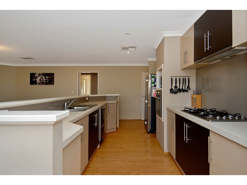 12 San Teodoro Ave, Sinagra WA 6065