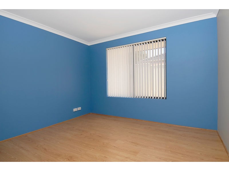 12 San Teodoro Ave, Sinagra WA 6065