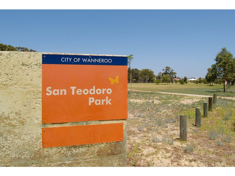 12 San Teodoro Ave, Sinagra WA 6065