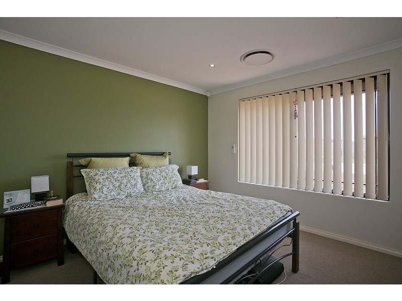 17 Dentata Street, Banksia Grove WA 6031