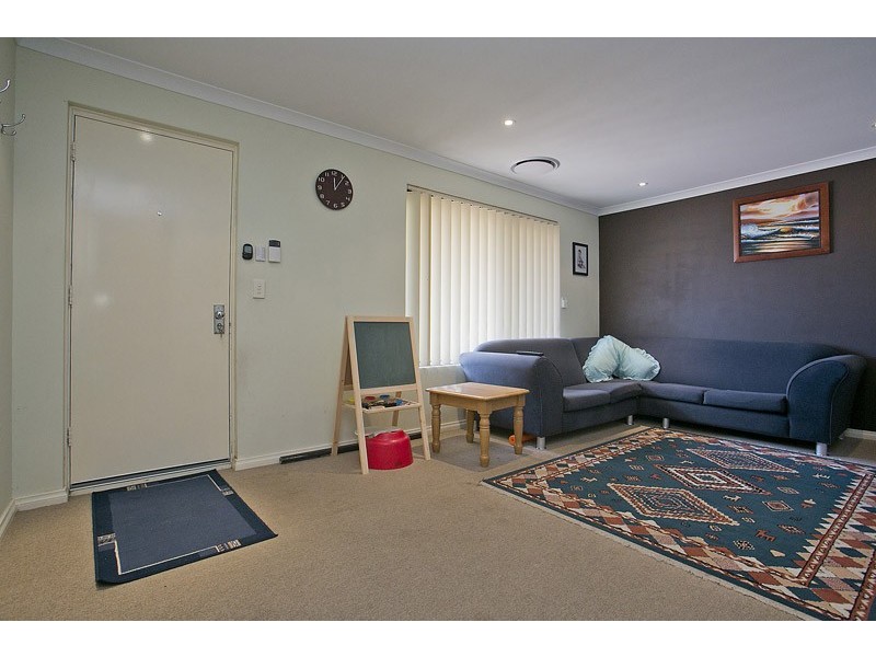 17 Dentata Street, Banksia Grove WA 6031
