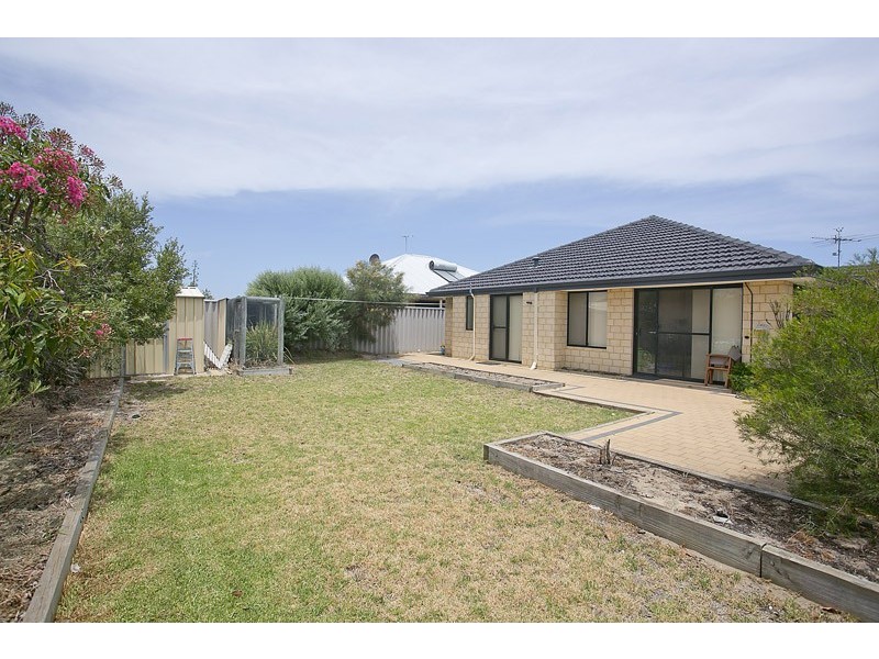 17 Dentata Street, Banksia Grove WA 6031
