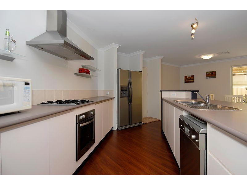 15 Carosa Road, Tapping WA 6065