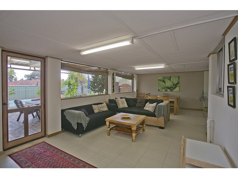 39 Belgrade Road, Wanneroo WA 6065