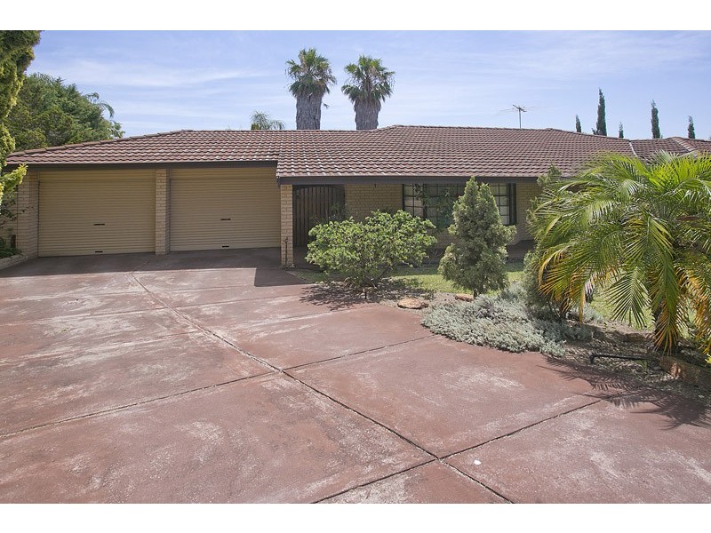 27 Turnatt Way, Wanneroo WA 6065