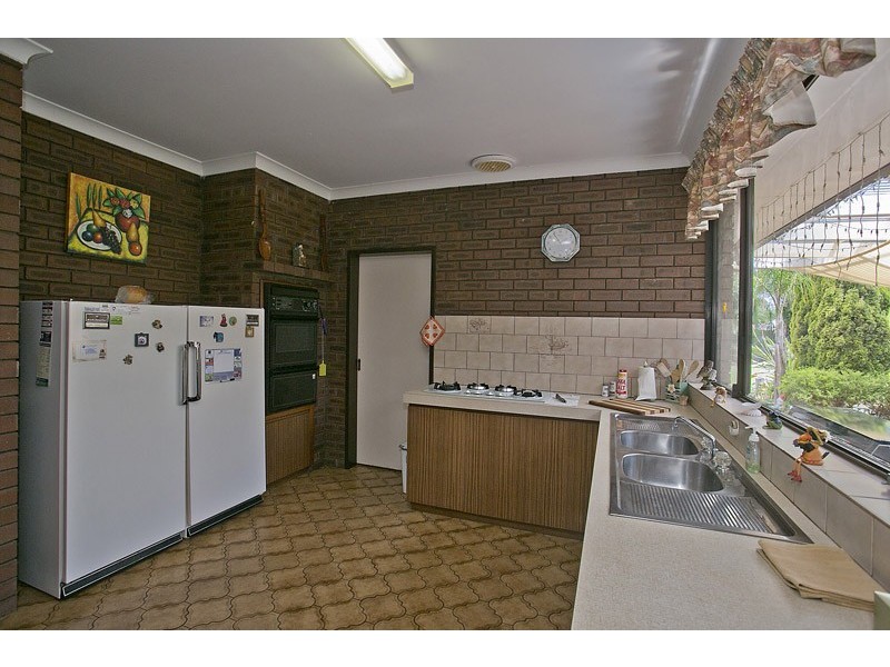 27 Turnatt Way, Wanneroo WA 6065