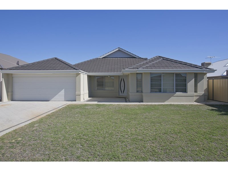 70 Clarkson Avenue, Tapping WA 6065