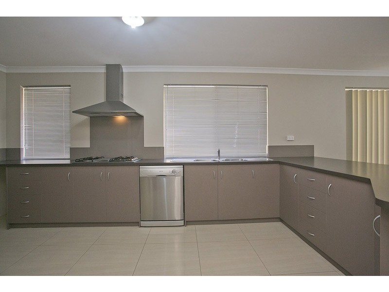 70 Clarkson Avenue, Tapping WA 6065