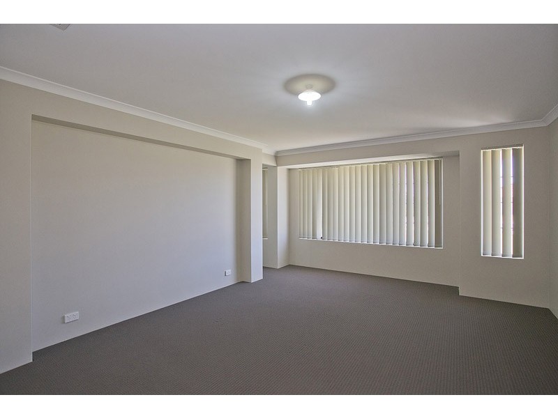 70 Clarkson Avenue, Tapping WA 6065