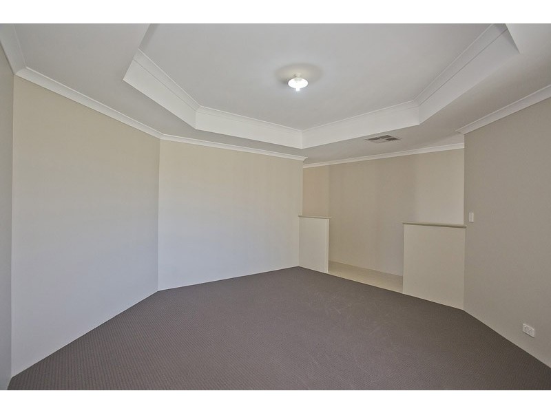 70 Clarkson Avenue, Tapping WA 6065