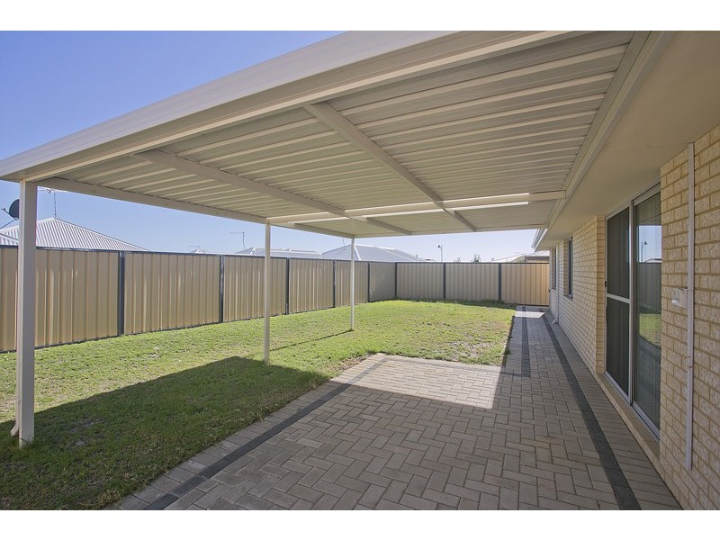 70 Clarkson Avenue, Tapping WA 6065