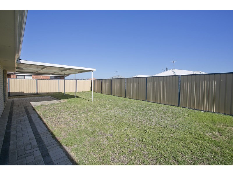 70 Clarkson Avenue, Tapping WA 6065