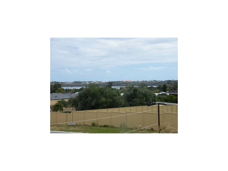 14 Floresta Street, Sinagra WA 6065