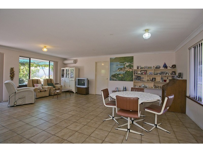 8 Pinnelli Road, Wanneroo WA 6065