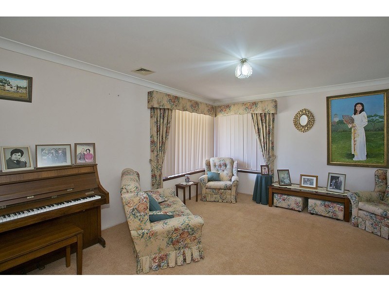 8 Pinnelli Road, Wanneroo WA 6065