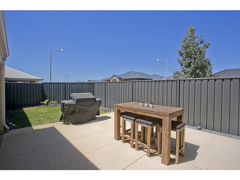 29 Grandis Blvd, Banksia Grove WA 6031