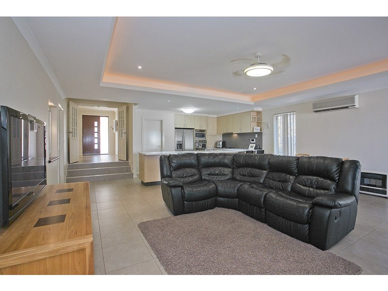 40 Elmhurst Way, Greenwood WA 6024