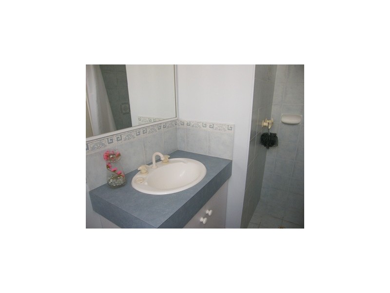 7 Griffiths Road, Sinagra WA 6065