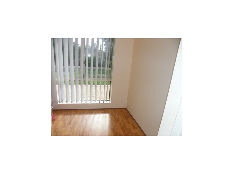 7 Griffiths Road, Sinagra WA 6065