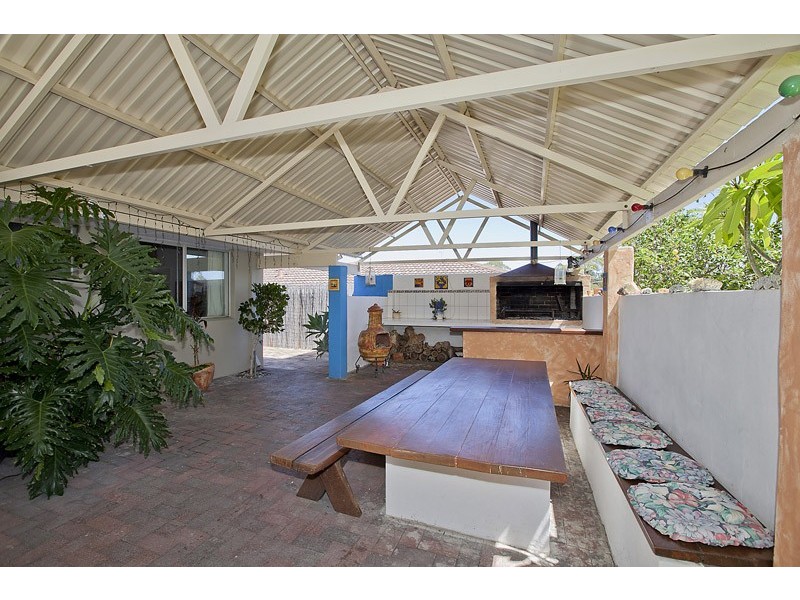 5 Wanill Place, Wanneroo WA 6065